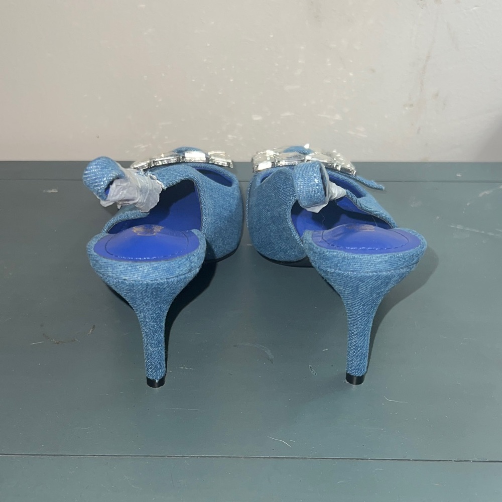 Elegant Blue Slingback Heels with Crystal Buckle - Picture 3 of 7